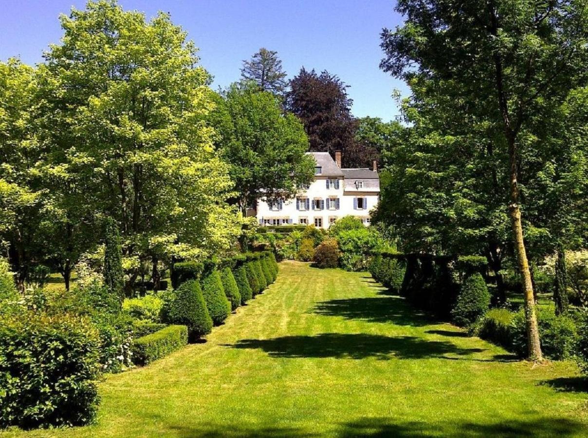 Le Charme Vila Mézilles Exterior foto